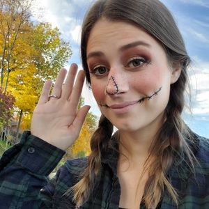 Meet your Posher, Alysa